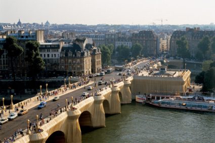 paris square to be named after christo and jeanne-claude on 40 years of pont neuf wrapped